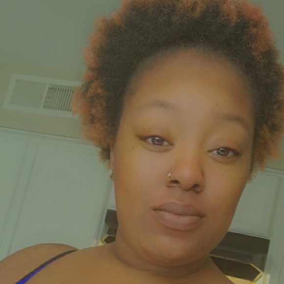 Meet your Posher, Sharleta - Picture 1 of 1